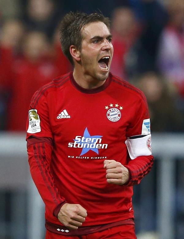 2015-12-12t162127z_1489261588_lr1ebcc19fhdg_rtrmadp_3_soccer-germany_reuters