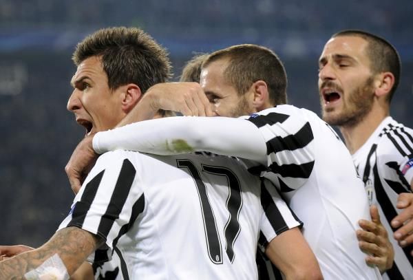 2015-11-25t203217z_1224240524_gf20000073829_rtrmadp_3_soccer-champions-juv-mci_reuters