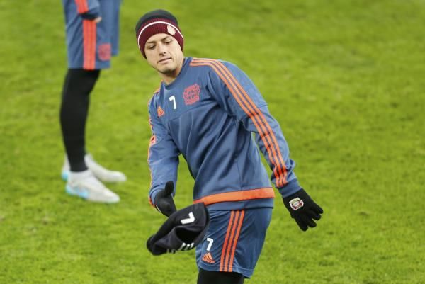 2015-12-08t161903z_453592758_lr1ebc819bgye_rtrmadp_3_soccer-champions-lev-bar_reuters