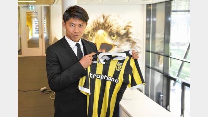 كوسوكي أوتا عند انتقاله لفريق فيتيس آرنهيم الهولندي