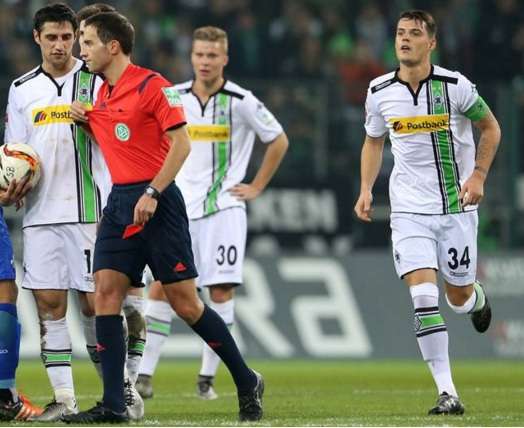 عدد من لاعبي مونشنغلادباخ (أرشيفية)