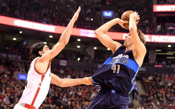 2015-12-23t044809z_608514196_nocid_rtrmadp_3_nba-dallas-mavericks-at-toronto-raptors_reuters