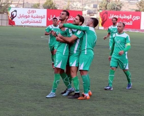 سامح مراعبة يحتفل بهدفه مع  الخضر