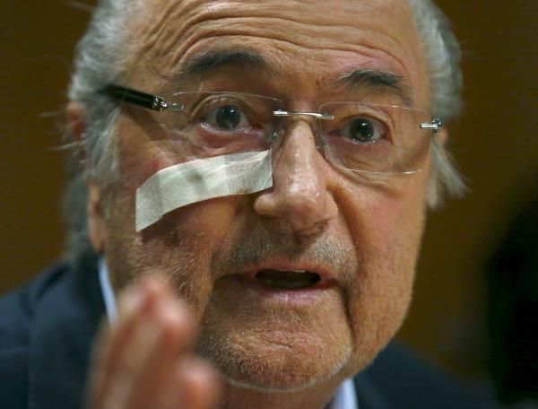 2015-12-21t214322z_418952865_gf10000273031_rtrmadp_3_soccer-fifa-blatter_reuters