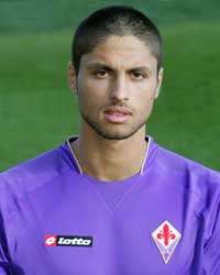 البرتغالي مانويل داكوستا مدافع فيورنتينا الايطالي