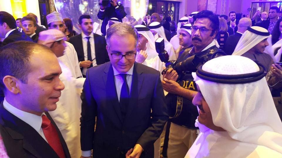 12459919_580955662051622_1587865410_n