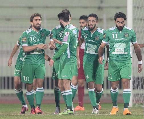 فراس الخطيب (يسار)