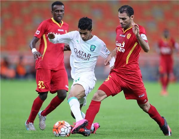 الأهلي × القادسية