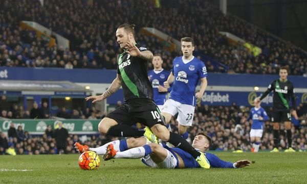 2015-12-28t165059z_94323059_mt1aci14233277_rtrmadp_3_soccer-england-eve-stk_reuters