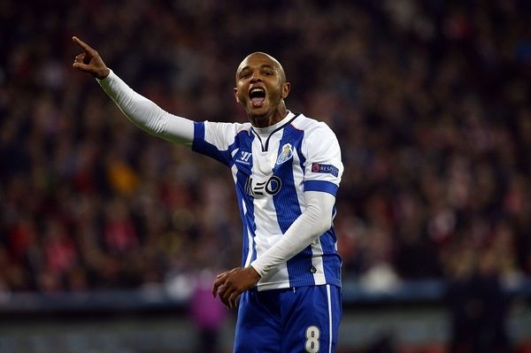 Yacine-Brahimi%20(2)