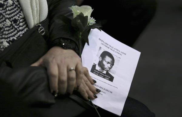 2015-01-20t113127z_1707599525_gm1eb1k1i6701_rtrmadp_3_soccer-germany-wolfsburg-malanda_reuters