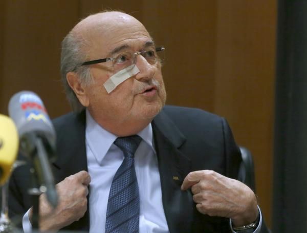 2015-12-21t111705z_1854341974_lr1ebcl0vc7eq_rtrmadp_3_soccer-fifa-blatter_reuters