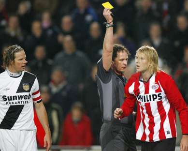 تويفونين مهاجم إيندهوفن الجديد فشل في التسجيل