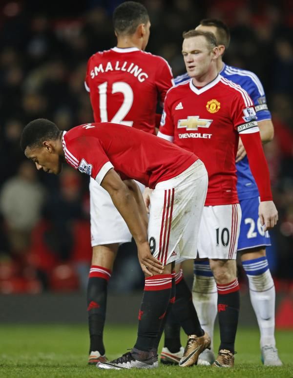 2015-12-28t192928z_94332568_mt1aci14233785_rtrmadp_3_soccer-england-mun-che_reuters