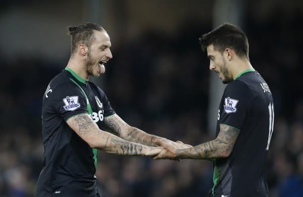 2015-12-28t165320z_94323200_mt1aci14233293_rtrmadp_3_soccer-england-eve-stk_reuters