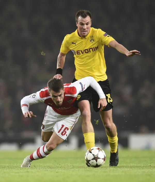 2014-11-26t201458z_810095747_lr1eabq1k8oil_rtrmadp_3_soccer-champions_reuters