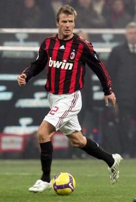 النجم الإنجليزي بيكهام