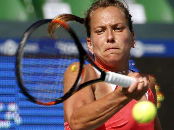 2015-09-23t052609z_1998287132_gf10000216640_rtrmadp_3_tennis-women-tokyo_reuters