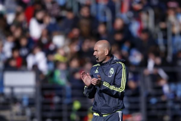 2016-01-05t113312z_1921851951_d1besfkhnkaa_rtrmadp_3_soccer-spain-real-zidane_reuters