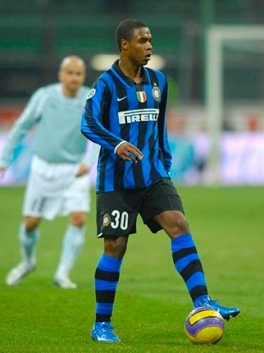 بيليه عندما كان في صفوف انترميلان الايطالي