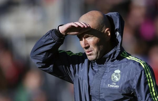 2016-01-05t123355z_1742156579_d1besfkmxnaa_rtrmadp_3_soccer-spain-real-zidane_reuters