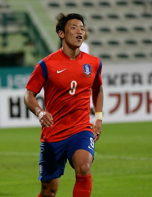 هوانغ هي تشان بعد تسجيله هدف بمرمى الإمارات أمس