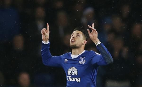 2015-12-19t165050z_93545450_mt1aci14226782_rtrmadp_3_soccer-england-eve-lei_reuters