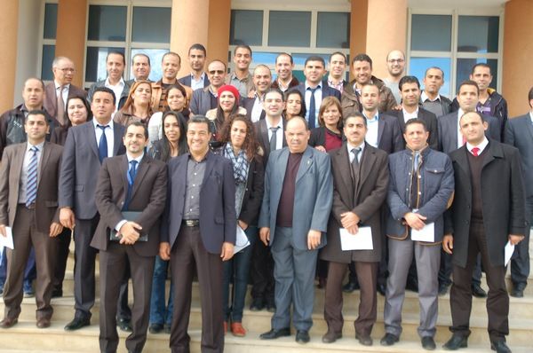 صورة جماعية من حفل تسليم الشارات الدولية 