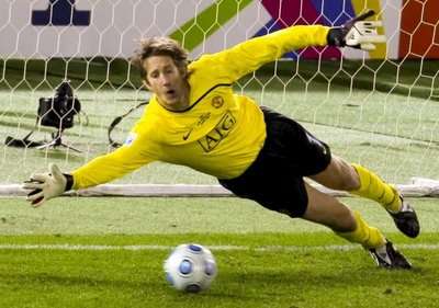 العملاق فان دير سار