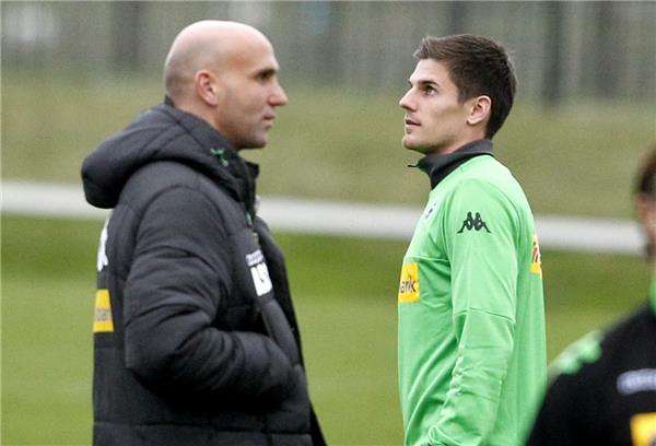 يوناس هوفمان 