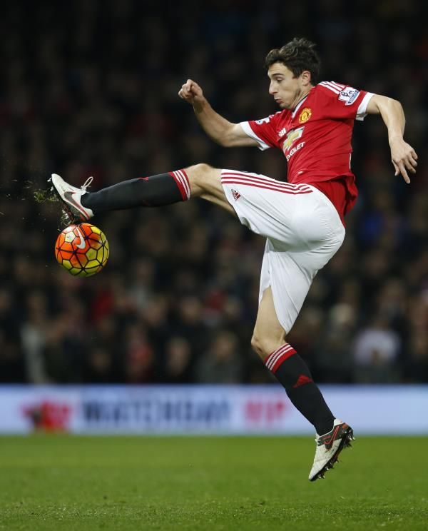 2015-12-28t184622z_94329982_mt1aci14233666_rtrmadp_3_soccer-england-mun-che_reuters