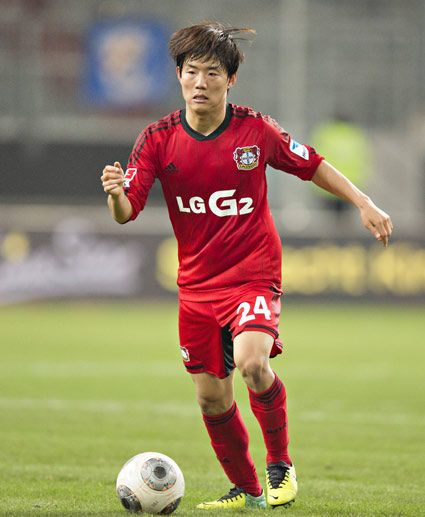 لاعب فريق باير ليفركوزن الألماني ريو سيونغ وو