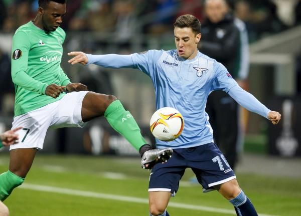 لاعب فريق لاتسيو الإيطالي كريس إيكونوميديس