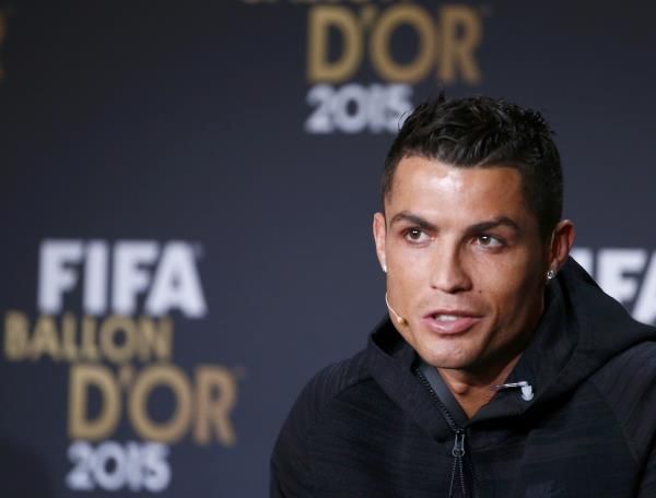 2016-01-11t161957z_989718037_lr2ec1b19cynq_rtrmadp_3_soccer-fifa-ballondor_reuters