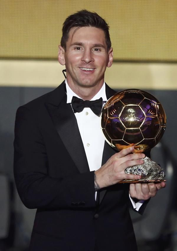 2016-01-11t193817z_89439337_lr2ec1b1ijixq_rtrmadp_3_soccer-ballon_reuters