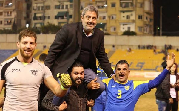 شعبان على الأكتاف بعد فوز الصفاء بلقب بطل الشتاء