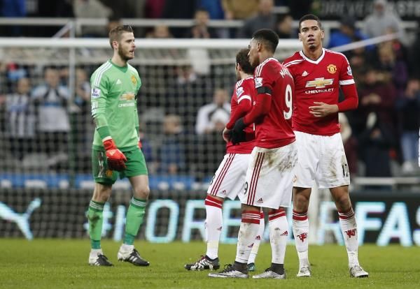 2016-01-12t215149z_95637109_mt1aci14245023_rtrmadp_3_soccer-england-new-mun_reuters
