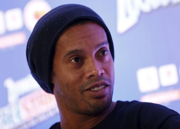 2015-07-22t222657z_1513547628_gf10000167267_rtrmadp_3_soccer-ronaldinho_reuters