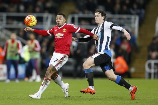 2016-01-12t213003z_95635803_mt1aci14244950_rtrmadp_3_soccer-england-new-mun_reuters