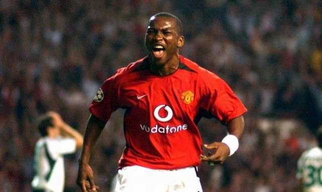 المهاجم الكاميروني دجيمبا