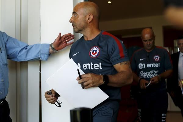2016-01-13t204940z_663119525_gf20000093909_rtrmadp_3_soccer-chile_reuters