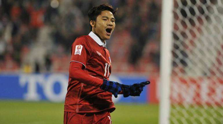 بينيو انبينيت يحتفل بعد تسجيله هدف التعادل بمرمى السعودية