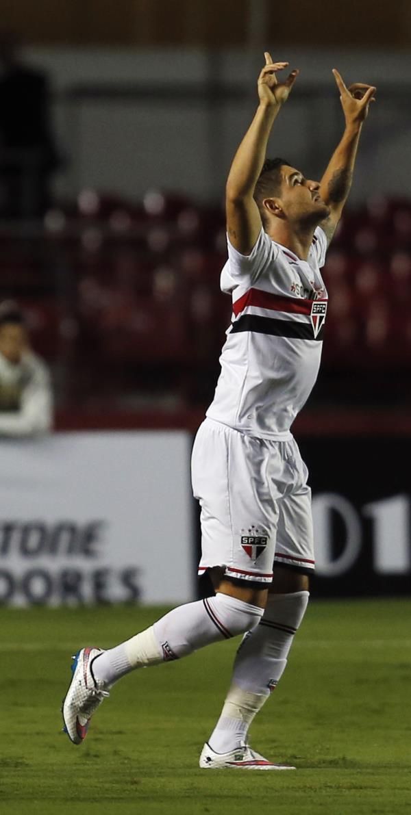 2015-02-26t013357z_1591199703_gm1eb2q0qho01_rtrmadp_3_soccer-libertadores_reuters