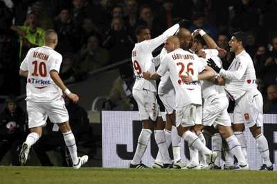 لاعبي فريق ليون