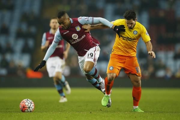 أستون فيلا × ويكمب وندررز