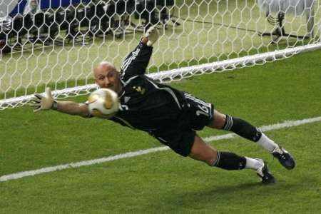 2006-07-09t194323z_01_wcvp38-_rtridsp_2_sport-soccer-world