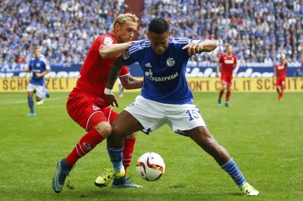 2015-10-04t140040z_407775108_lr1eba412wt56_rtrmadp_3_soccer-germany_reuters