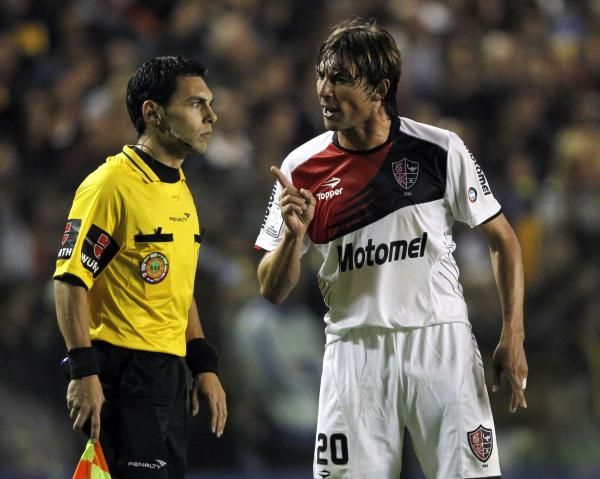 2013-05-24t032747z_1066587032_gm1e95o0vri01_rtrmadp_3_soccer-libertadores_reuters