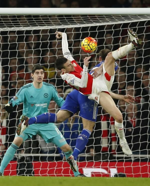 2016-01-24t173516z_96658516_mt1aci14257816_rtrmadp_3_soccer-england-ars-che_reuters