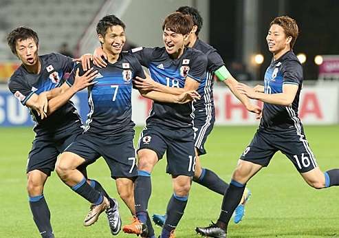 ريكي هاراكاوا (رقم سبعة) بعد تسجيله الهدف الحاسم